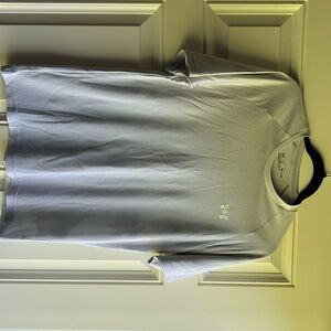 Under Armor Men’s Loose Shirt- small